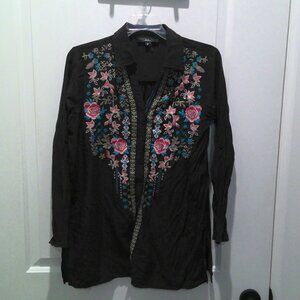 471. Andre by Unit Women's Black 3/4 Sleeve Button Up with Embroidery Detail S